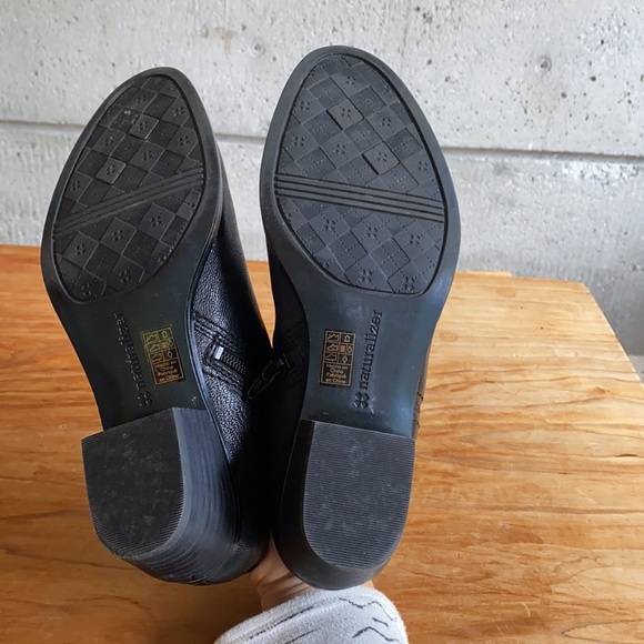 Naturalizer Zarie Bootie in Black leather - Picture 9 of 13